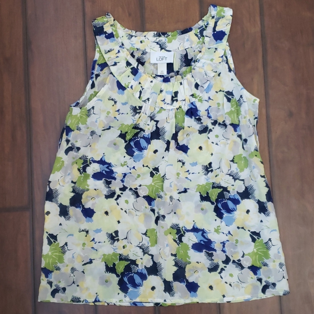 Ann Taylor left floral tank